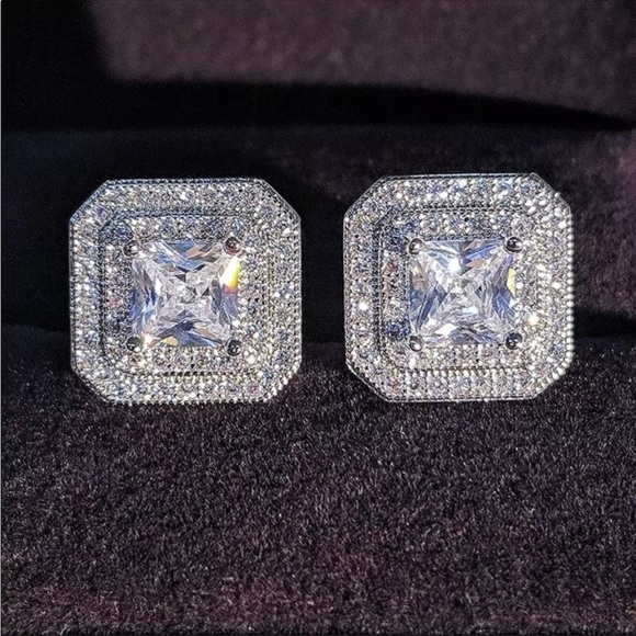 CZ Sterling sliver Cluster Earrings gorgeous luxury sparkly Classy New - Picture 1 of 14